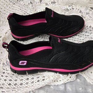 Skechers memory foam black pink slip on sneakers casual shoes 9
